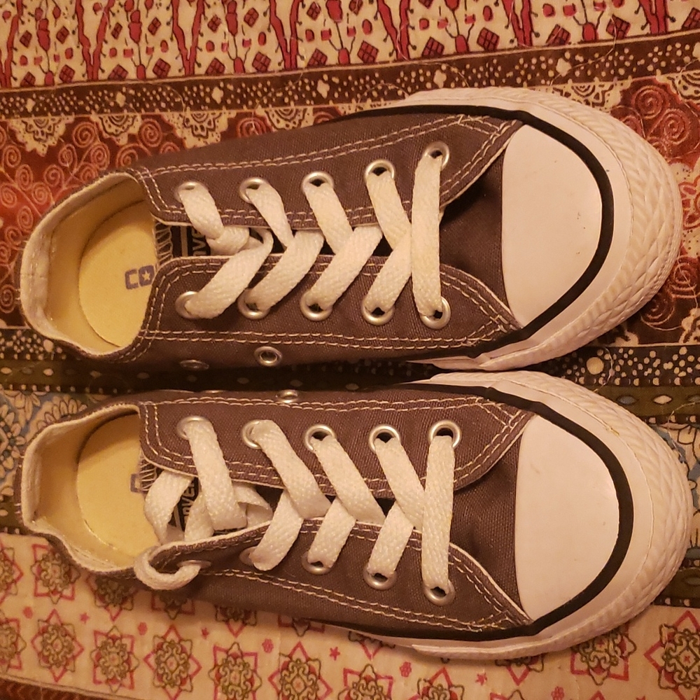 Boy's Converse All-Stars Size 11